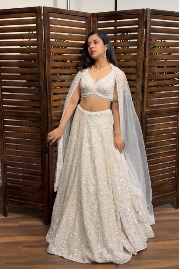 Ivory embellished lehenga set - Image 5