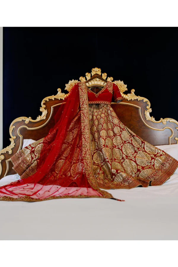 JJ Valaya red embroidered lehenga - Image 3