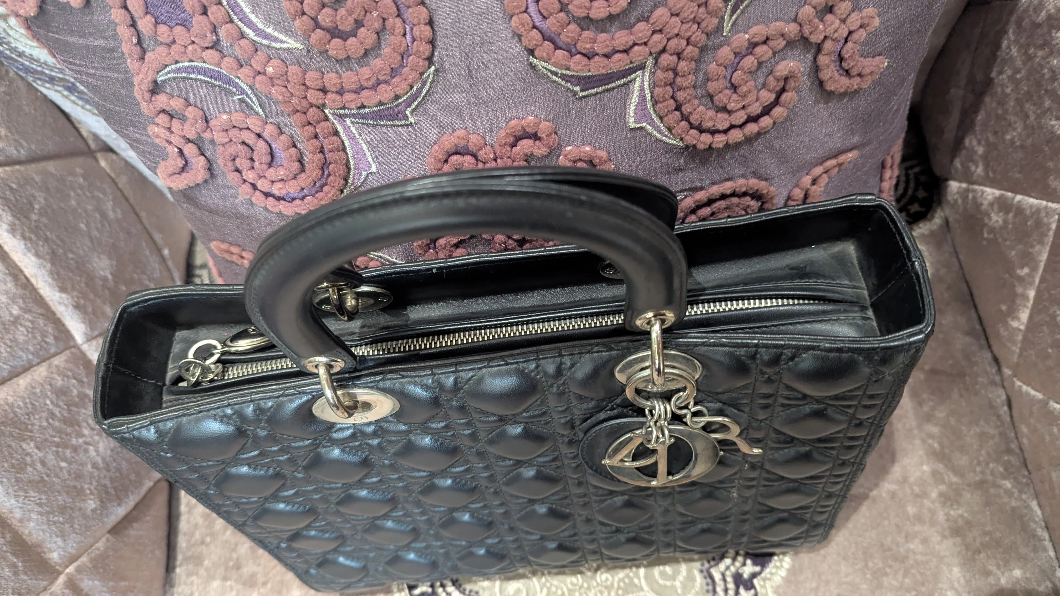 Lady Dior Black Cannage Tote Bag - Image 4