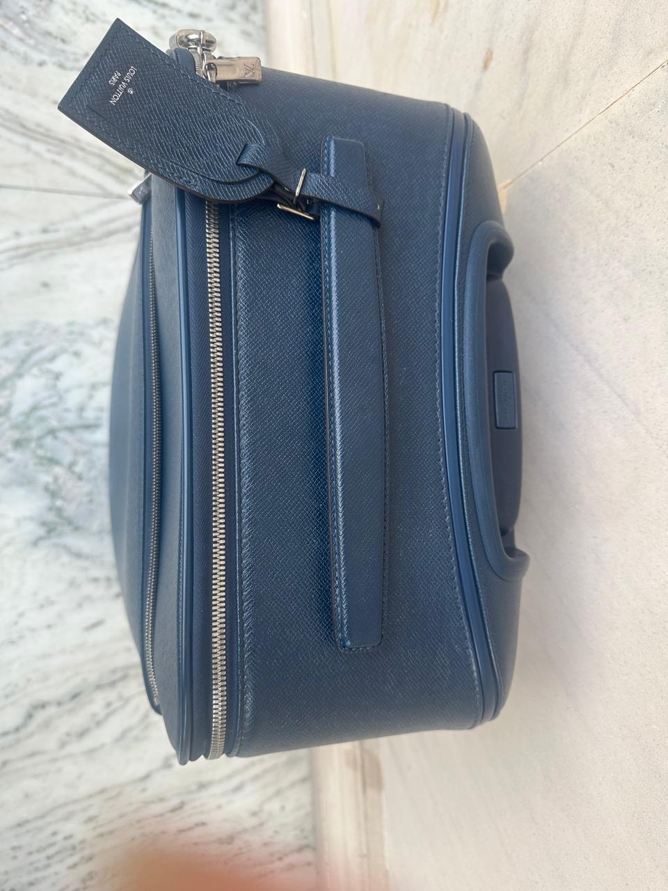 Louis Vuitton Ardoise Taiga Leather Pegase 45 Business Luggage - Image 5