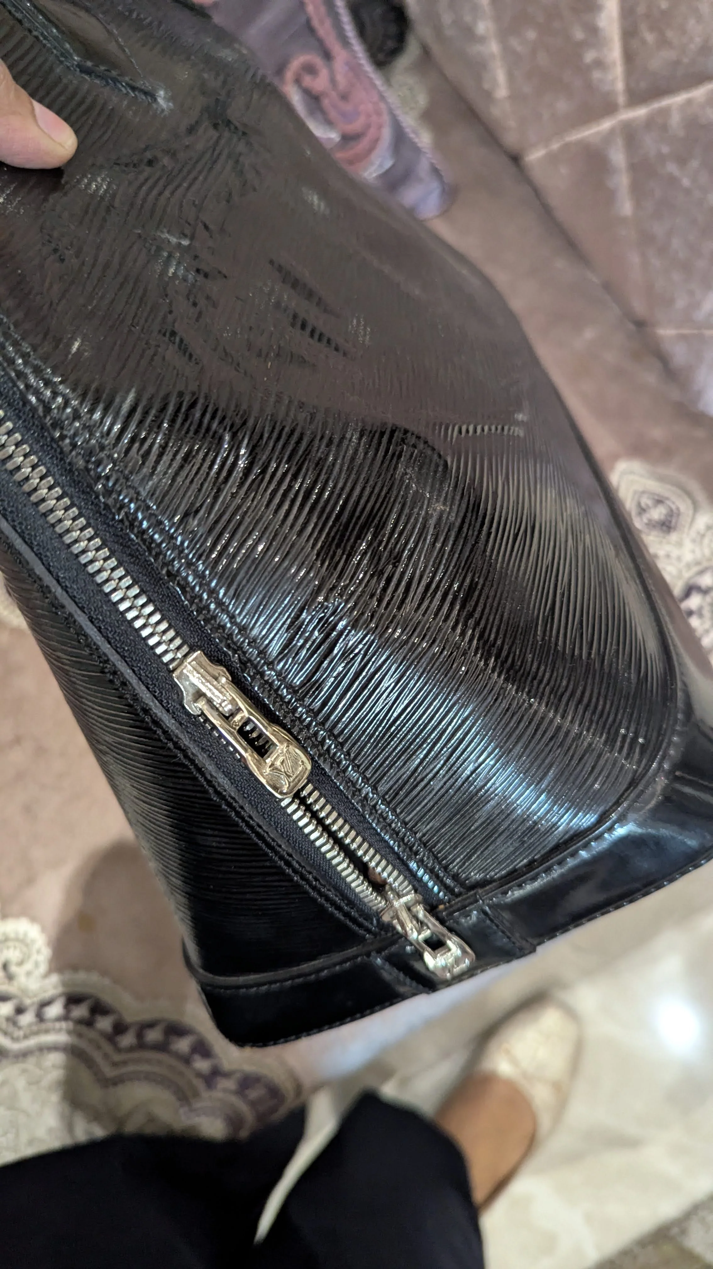Louis Vuitton Black Electric Epi Leather Alma Bag - Image 6