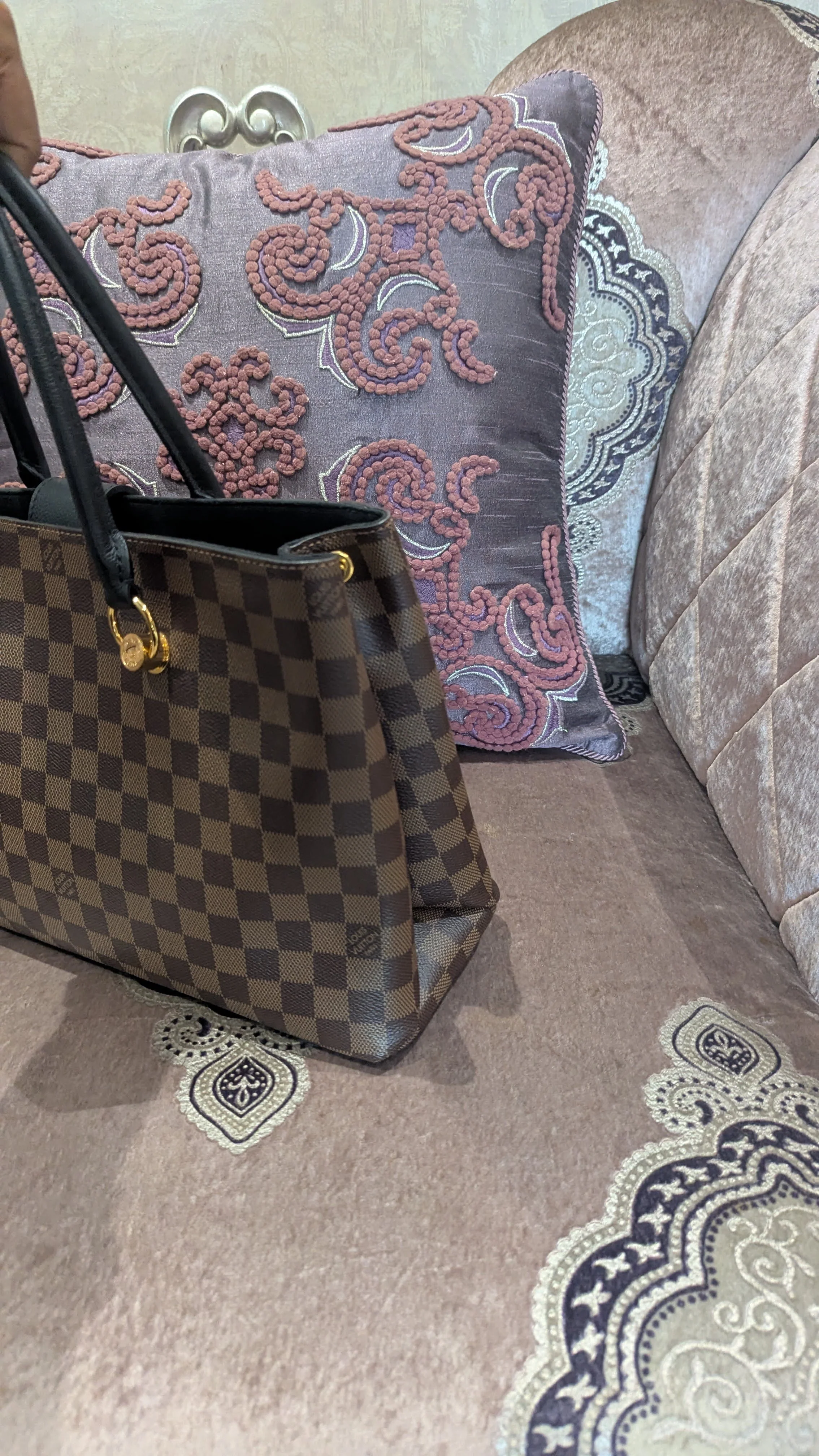 Louis Vuitton Damier Riverside Tote - Image 6