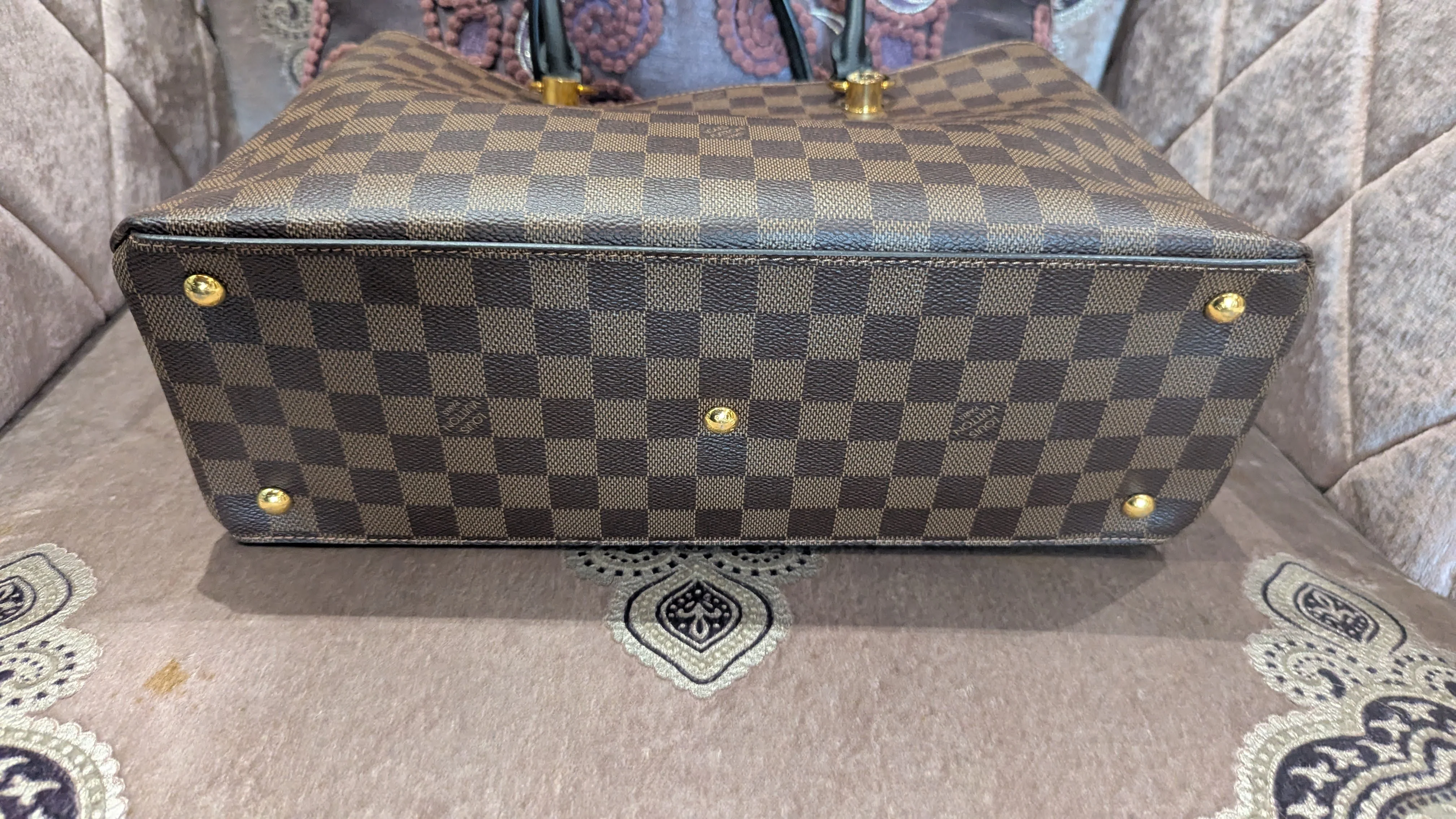 Louis Vuitton Damier Riverside Tote - Image 7