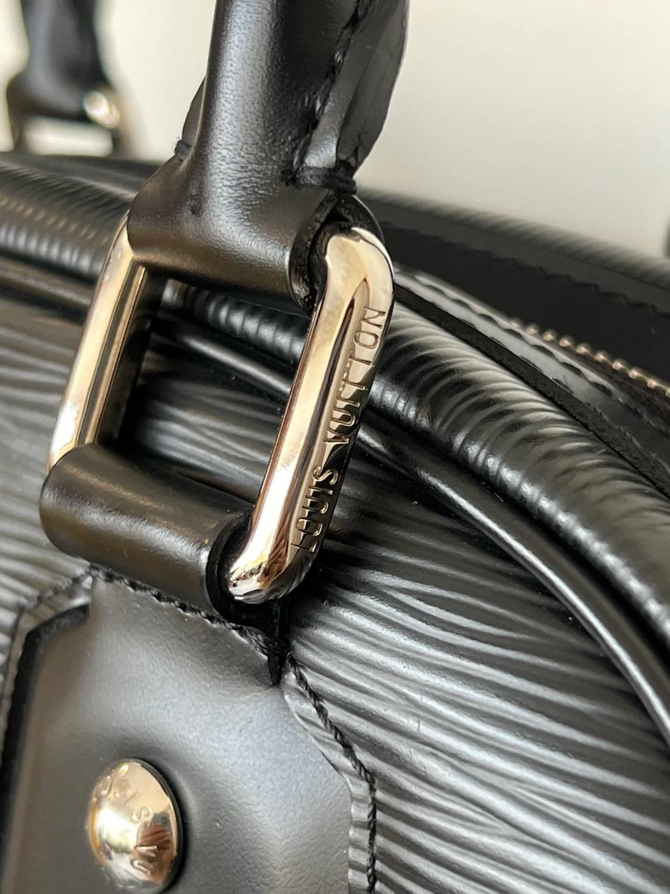 Louis Vuitton Epi Bowling Montaigne PM Bag - Image 15