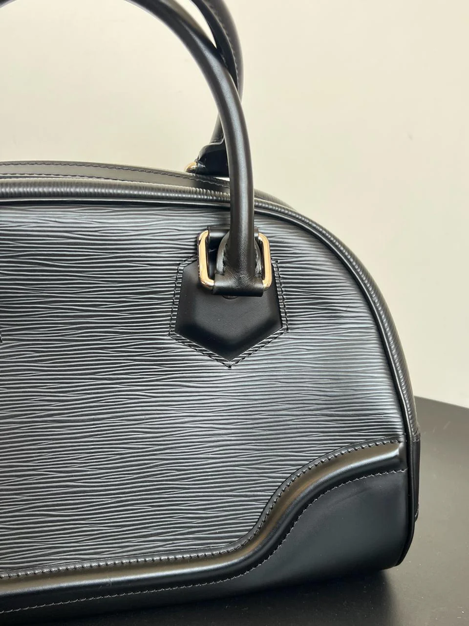 Louis Vuitton Epi Bowling Montaigne PM Bag - Image 17