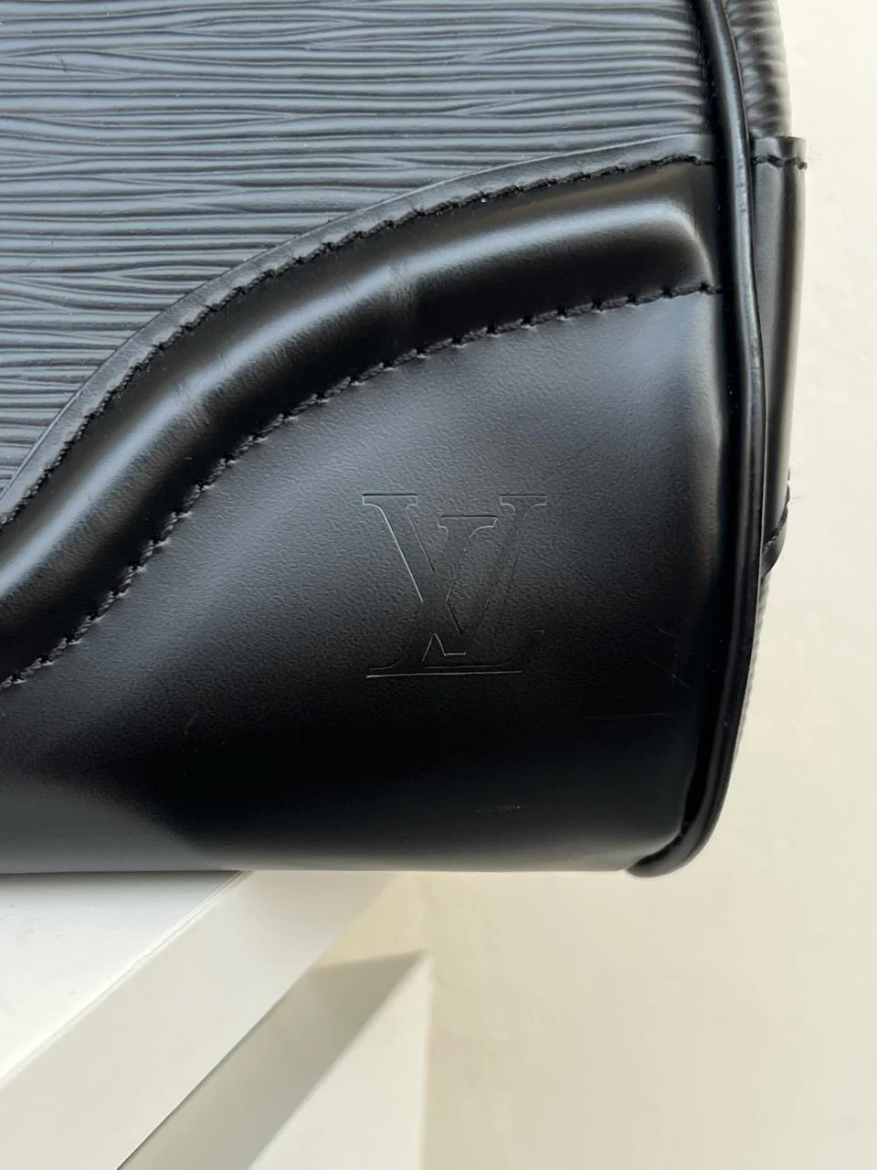 Louis Vuitton Epi Bowling Montaigne PM Bag - Image 18