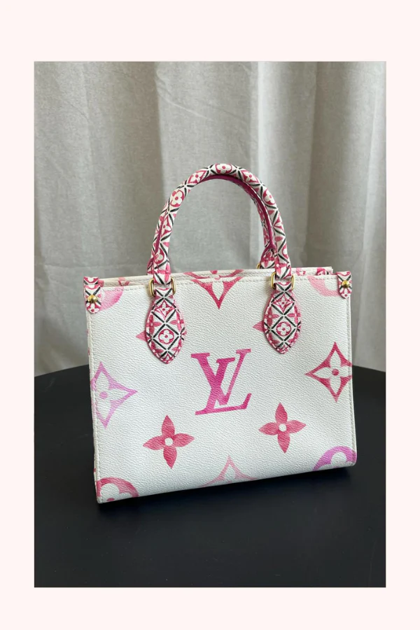 Louis Vuitton Monogram Giant âBy The Poolâ 2.0 OnTheGo PM - Image 2