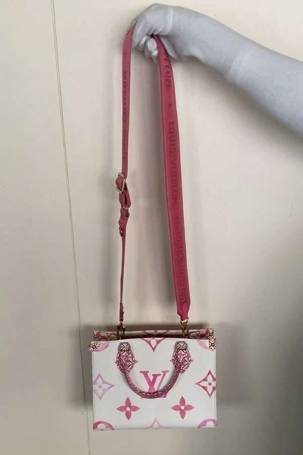 Louis Vuitton Monogram Giant âBy The Poolâ 2.0 OnTheGo PM - Image 5