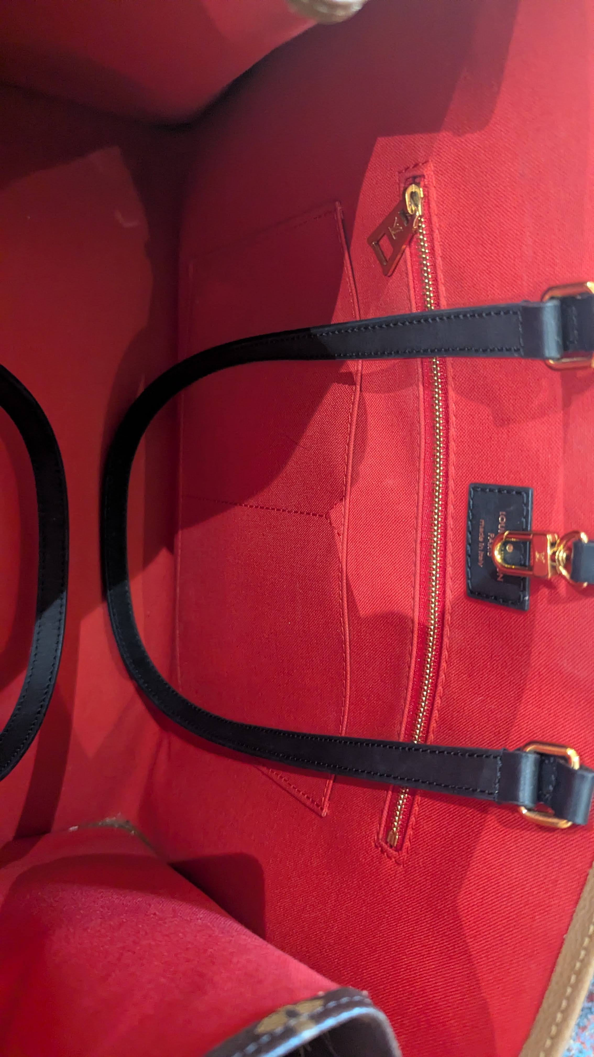 Louis Vuitton Monogram On the Go - Image 11