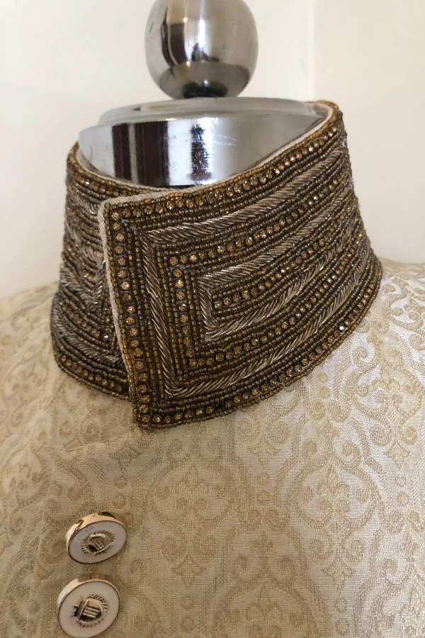 Maharaja sherwani with cluster buttons - Image 2