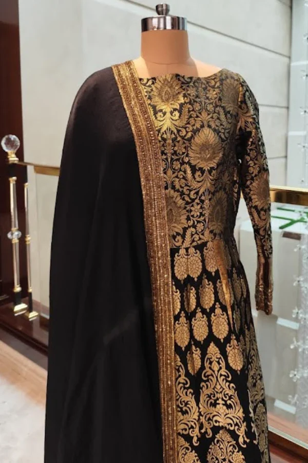Manish Malhotra Black & Gold Heritage Anarkali Set - Image 4