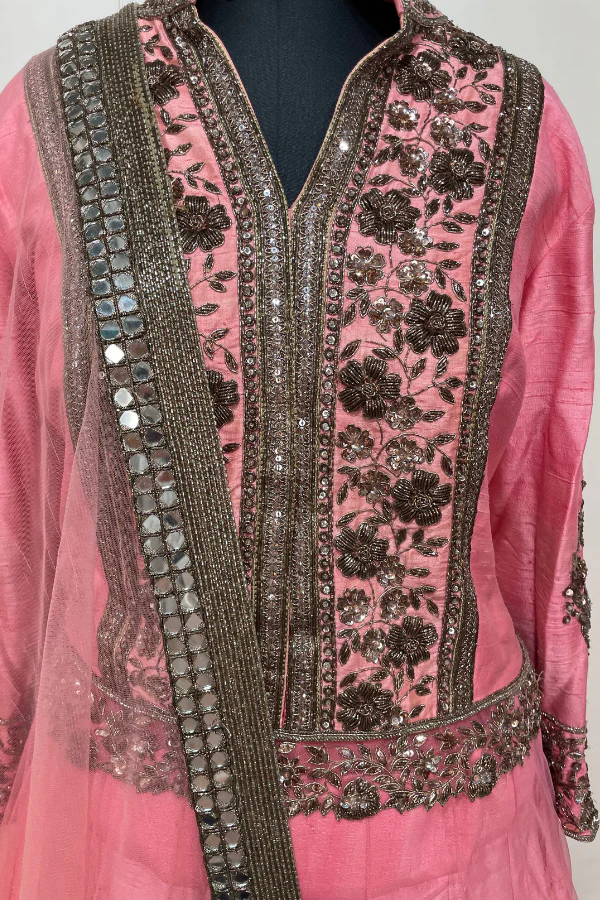 Manish malhotra lehenga set - Image 3