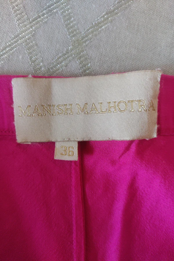 Manish Malhotra pink kurta with blue dupatta - Image 8