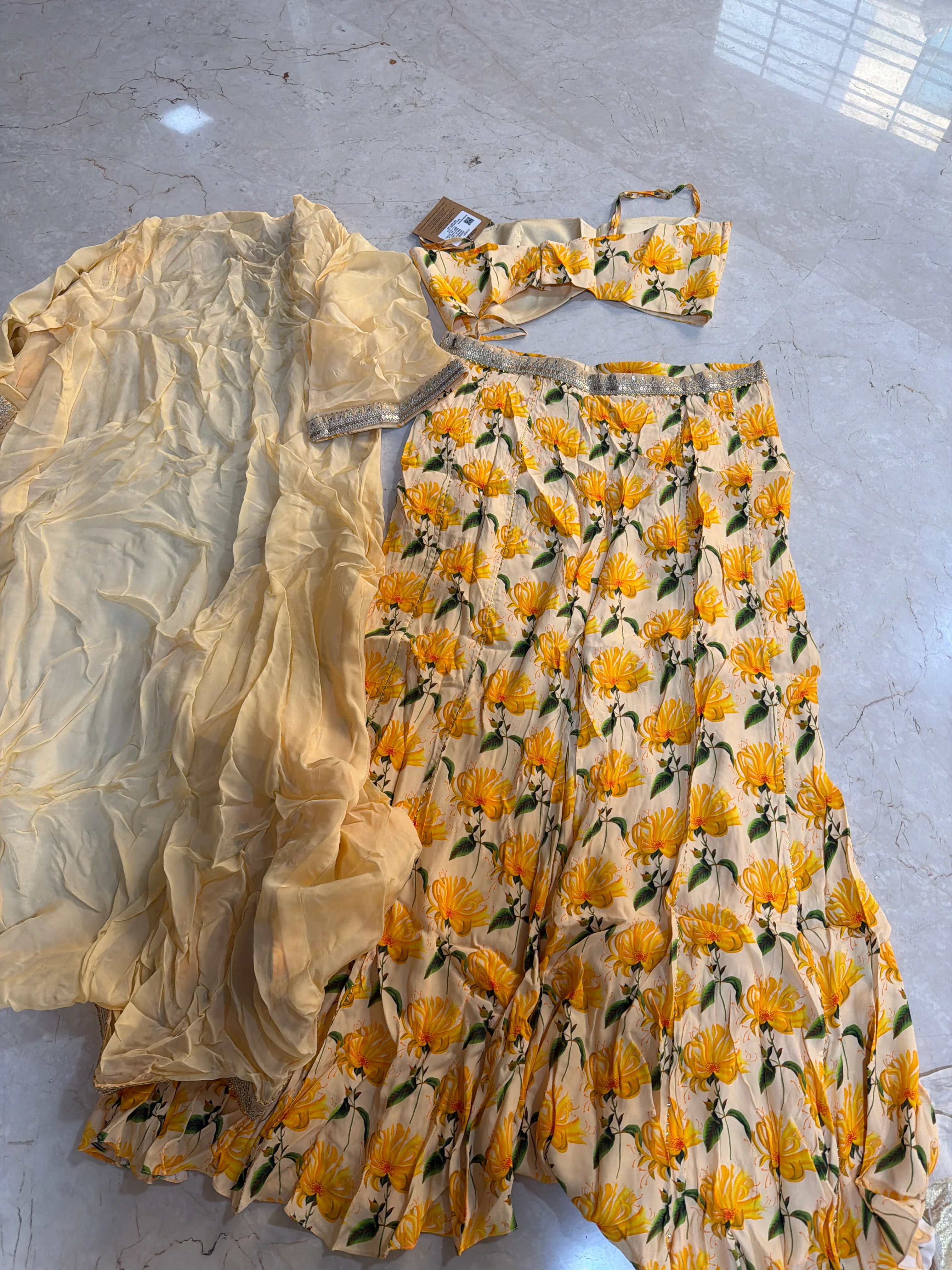Masaba Vanilla Mist Cape Set - Image 4