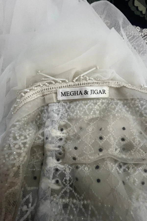 Megha & Jigar White Chikankari lehenga - Image 9