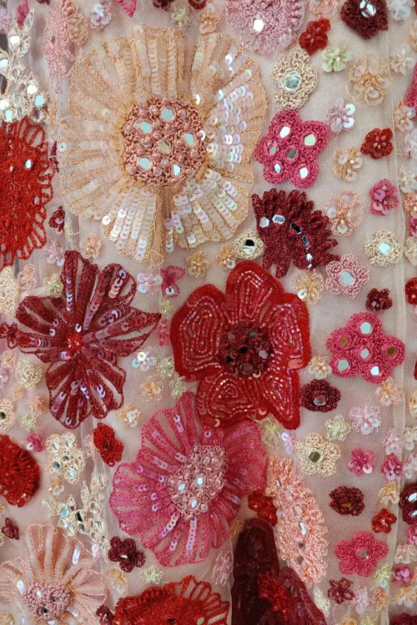 Mishru embroidered floral lehenga - Image 3