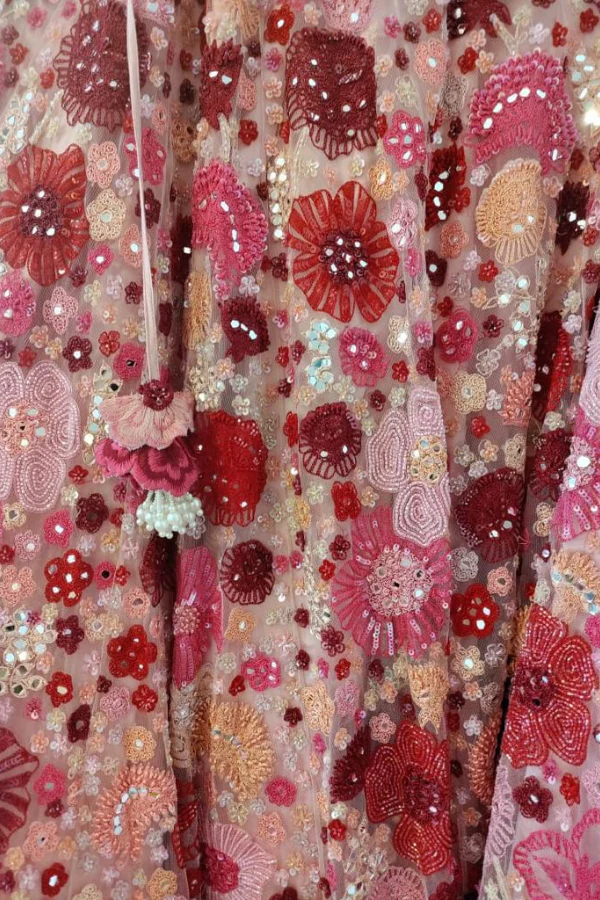 Mishru embroidered floral lehenga - Image 4