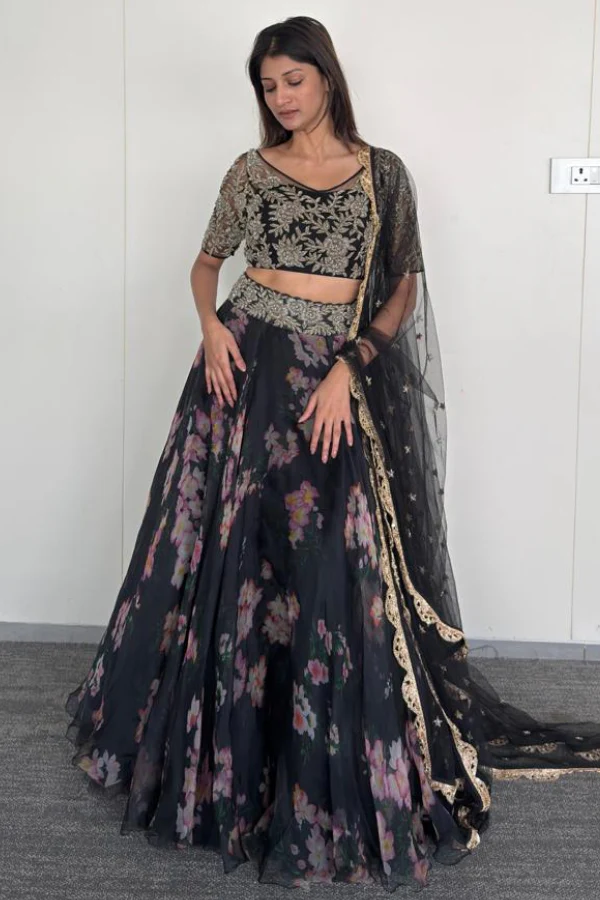 Mrunalini Rao Black Floral Embroidered Lehenga Set - Image 2