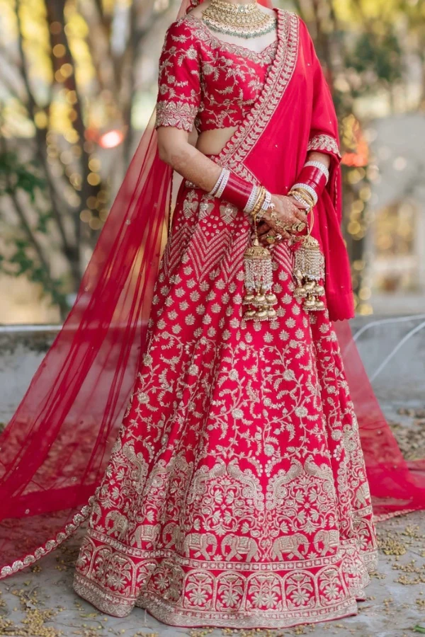 Mrunalini Rao Bridal Lehenga Set - Image 3