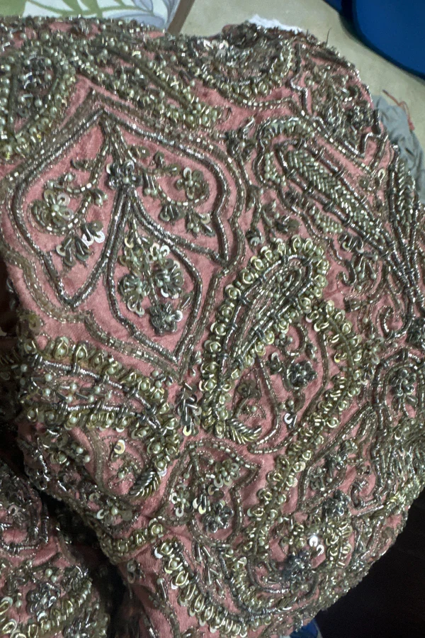 Mrunalini Rao pink raw silk zardosi lehenga set - Image 4