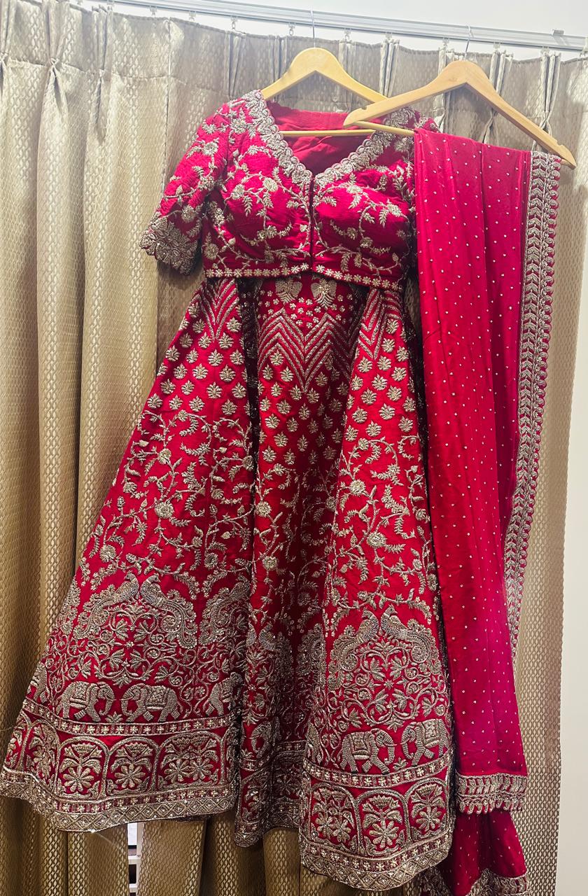Mrunalini Rao Red Raw Silk Embroidered Lehenga Set - Image 3