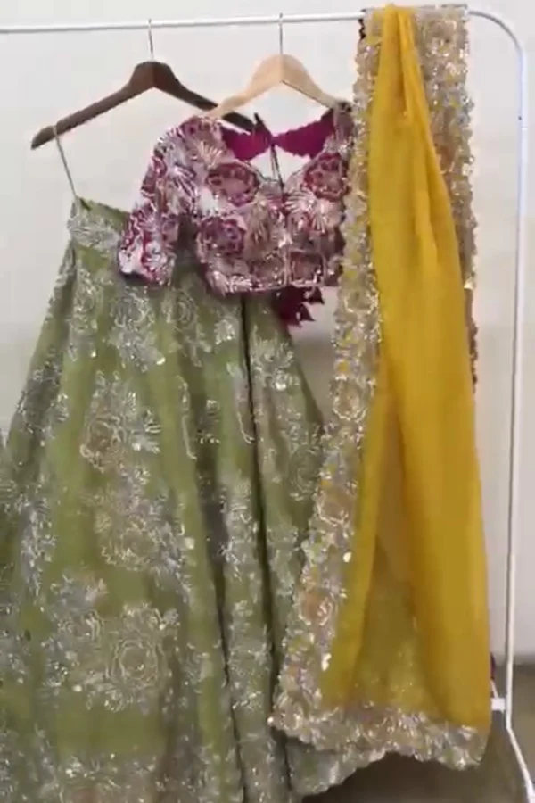 MRUNALINI RAO LEHENGA SET - Image 4