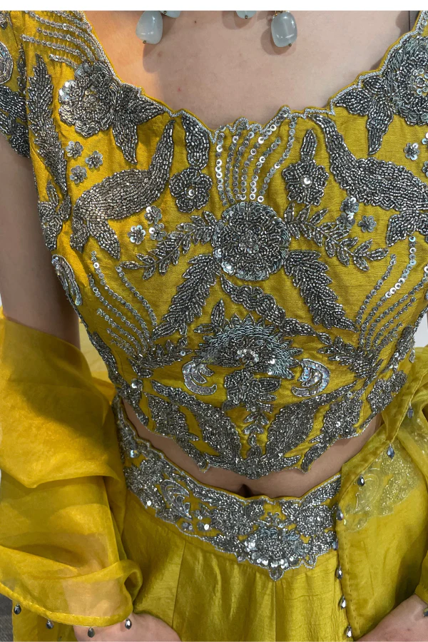 Mustard yellow lehenga set - Image 4