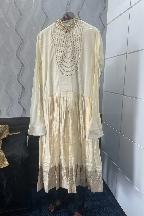 Neeta Lulla gold & off white groom sherwani set - Image 4