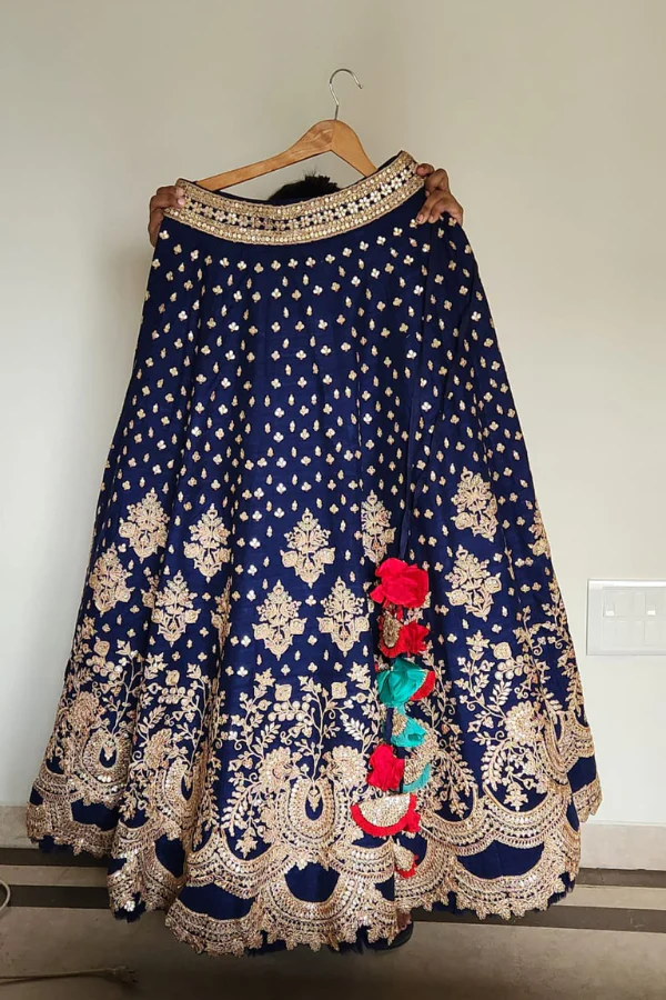 Nidhi Tholia blue embroidered lehenga - Image 3