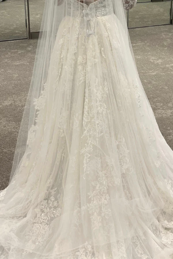 Oleg Cassini white wedding dress - Image 2