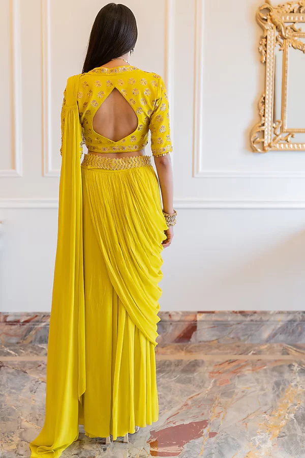 Paulmi & Harsh Lime Yellow Georgette Pre-Stitched Saree Set - Image 2