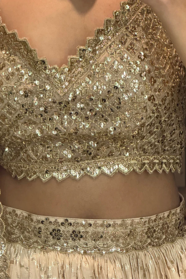 Peach embroidered lehenga set - Image 4