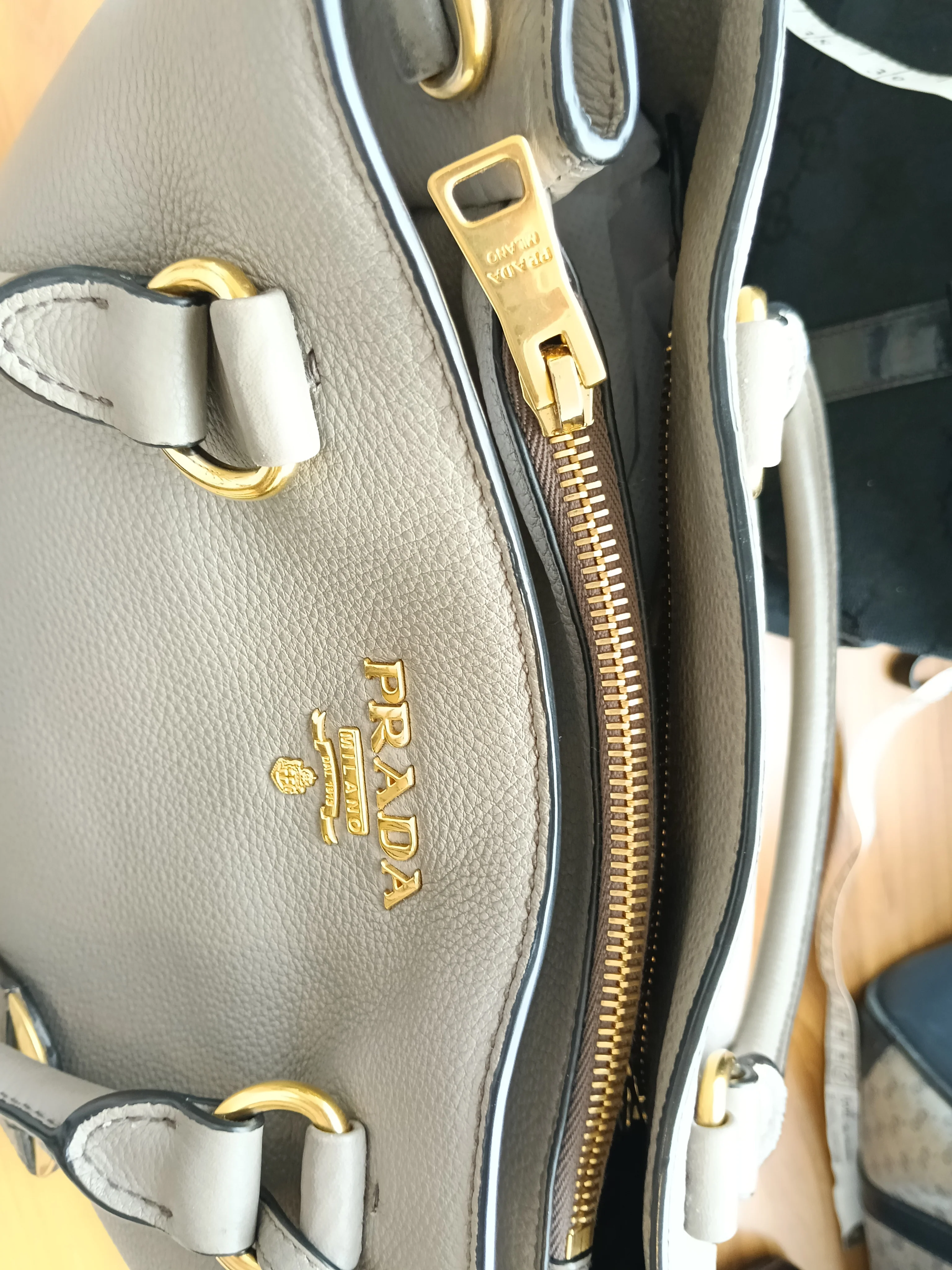Prada Galleria Leather Bag - Image 9