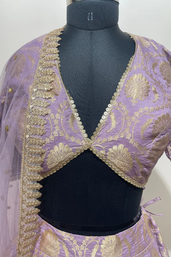 Purple banarsi lehenga set - Image 3