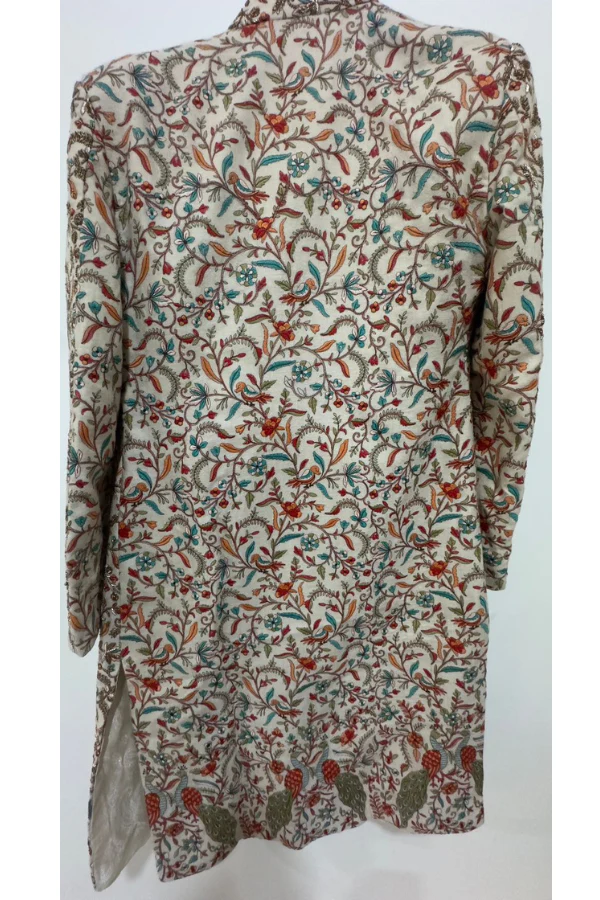Qbik Men Multi-Colored Kashmiri Embroidered Sherwani Set - Image 3