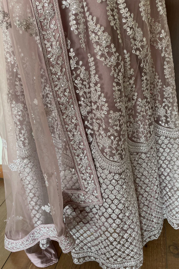Dusky pink Lehenga set - Image 5