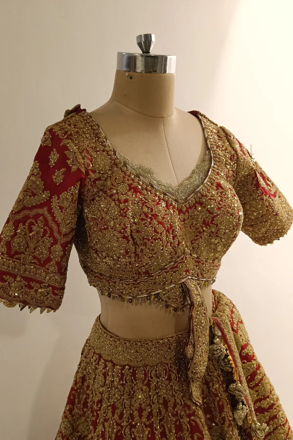 Red Heritage Bridal Lehenga set - Image 3