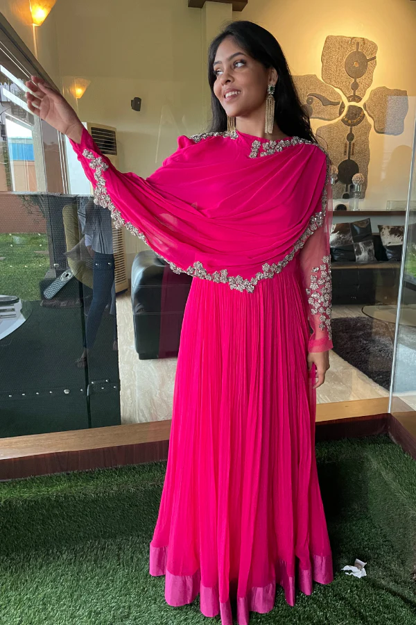 Ridhi Mehra Hot pink anarkali - Image 4