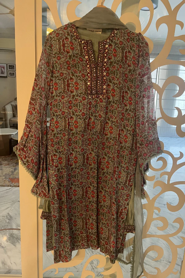 Ridhima Bhasin 3 Piece Suit set