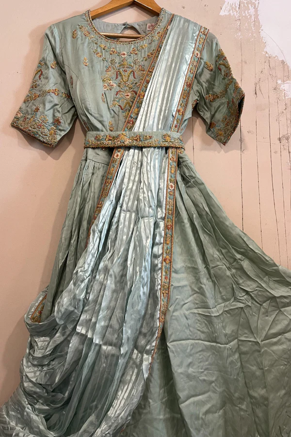 RITU KUMAR Kurta With Dupatta & belt - Image 2