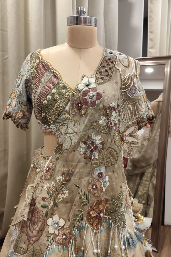 Royal Gold Banarsi lehenga set - Image 3