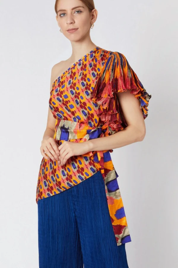 Saaksha & Kinni Ikat print one shouldered blouse