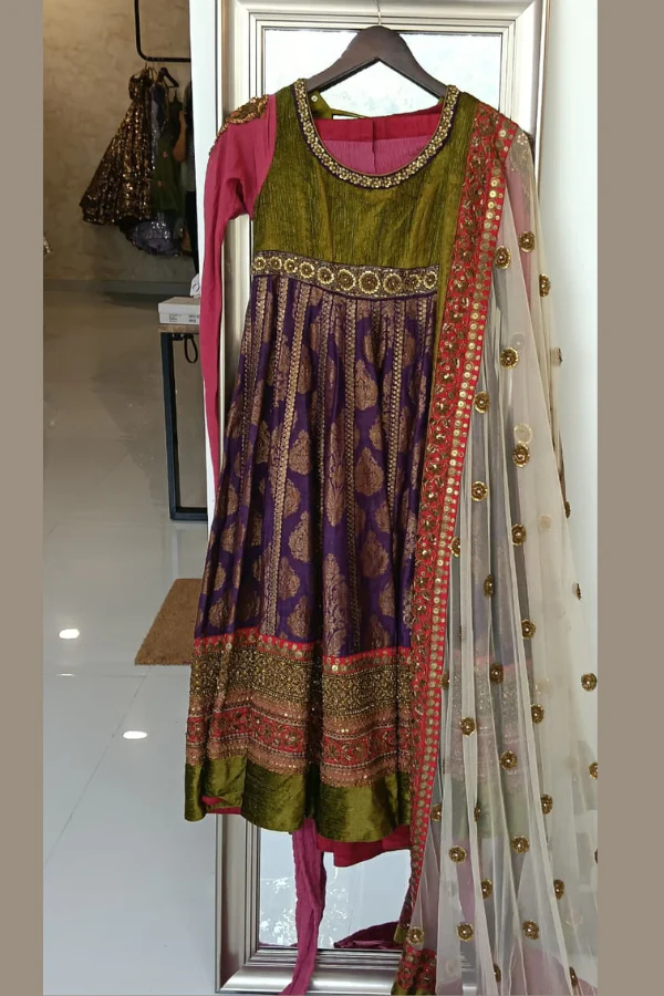 Sabyasachi Anarkali Suit Set - Image 4