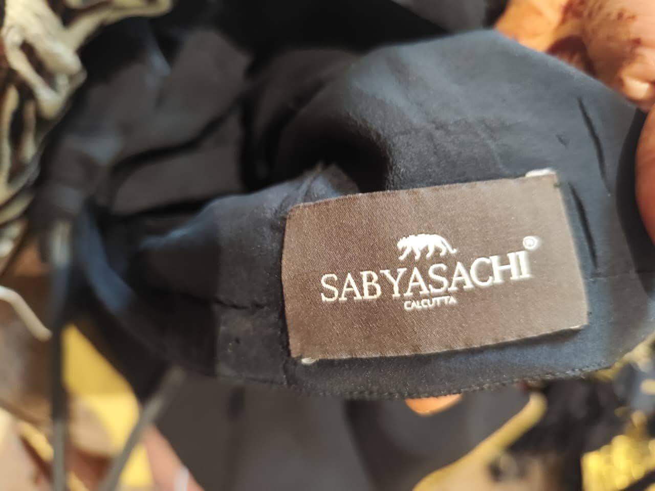 Sabyasachi Black & Gold Saree Set - Image 7