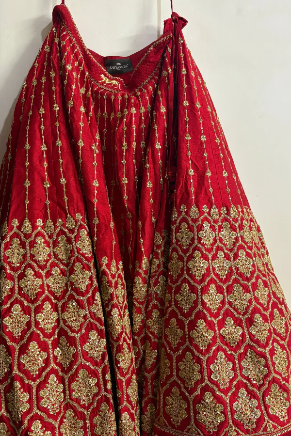 Sabyasachi Classic Red Bridal Lehenga Set - Image 4