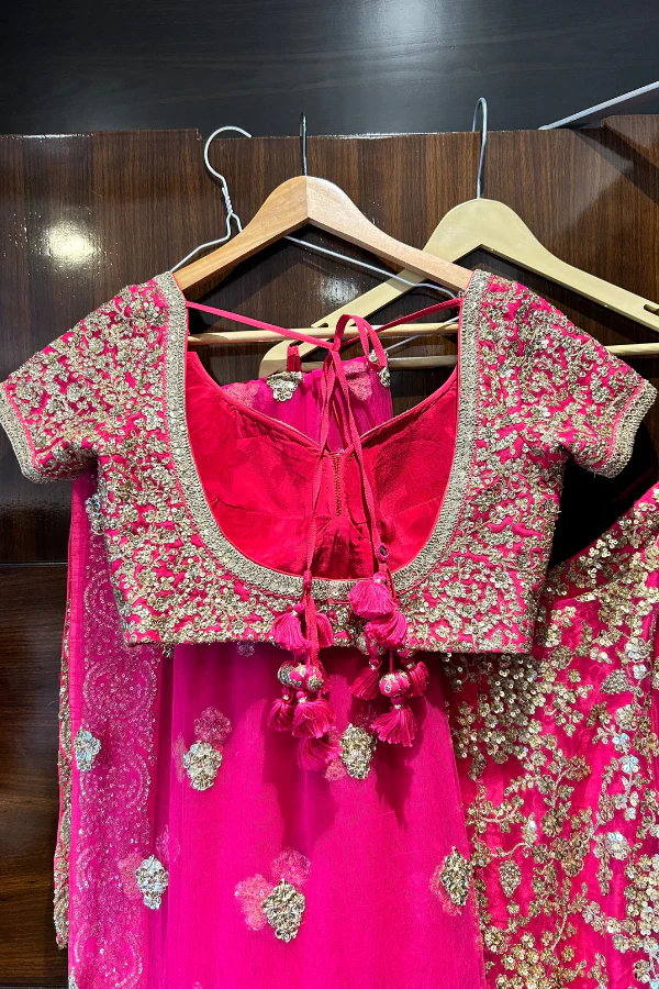 Sabyasachi embroidered pink lehenga - Image 3