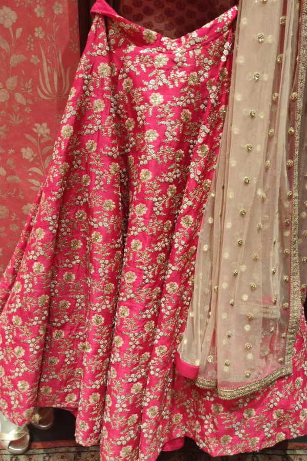 Sabyasachi Pink embroidered lehenga - Image 3