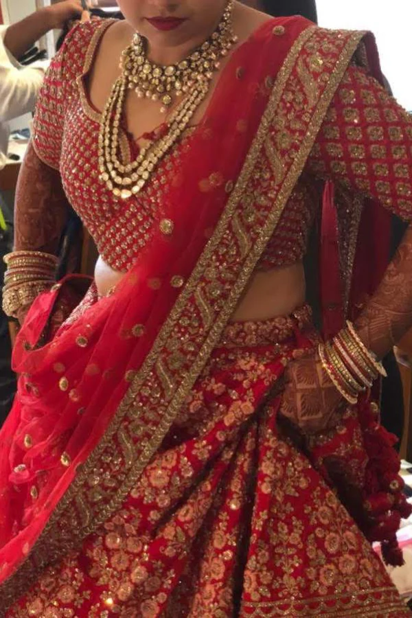 Sabyasachi red bridal embroidered lehenga - Image 4