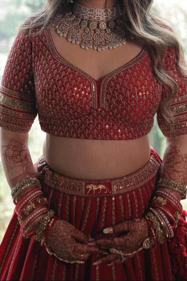 Sabyasachi red bridal lehenga - Image 5