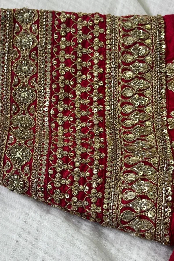 Sabyasachi red bridal lehenga - Image 9